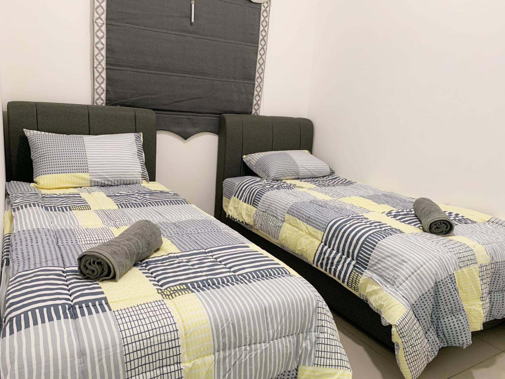 Amber Cove Impression By Dawn Free Netflix Apartment Malacca
