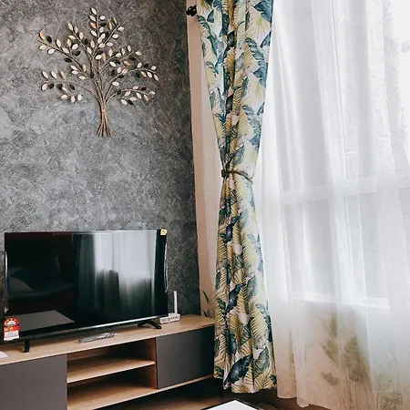 Amber Cove Impression City Melaka By Dawn Stay Free Netflix Room photo