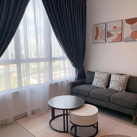 Amber Cove Impression City Melaka By Dawn Stay Free Netflix Room photo