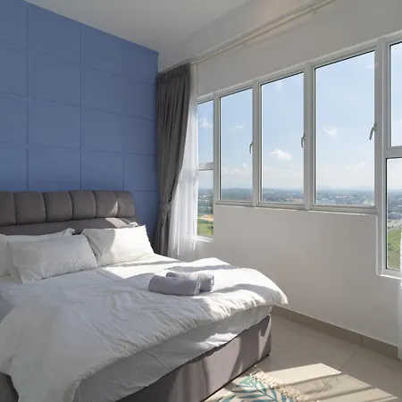 Amber Cove Impression City Melaka By Dawn Stay Free Netflix Room photo