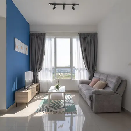 Amber Cove Impression City Melaka By Dawn Stay Free Netflix Room photo