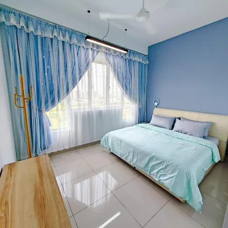 Amber Cove Impression City Melaka By Dawn Stay Free Netflix Room photo