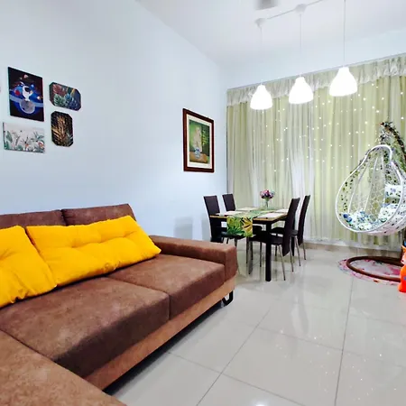 Amber Cove Impression City Melaka By Dawn Stay Free Netflix Room photo