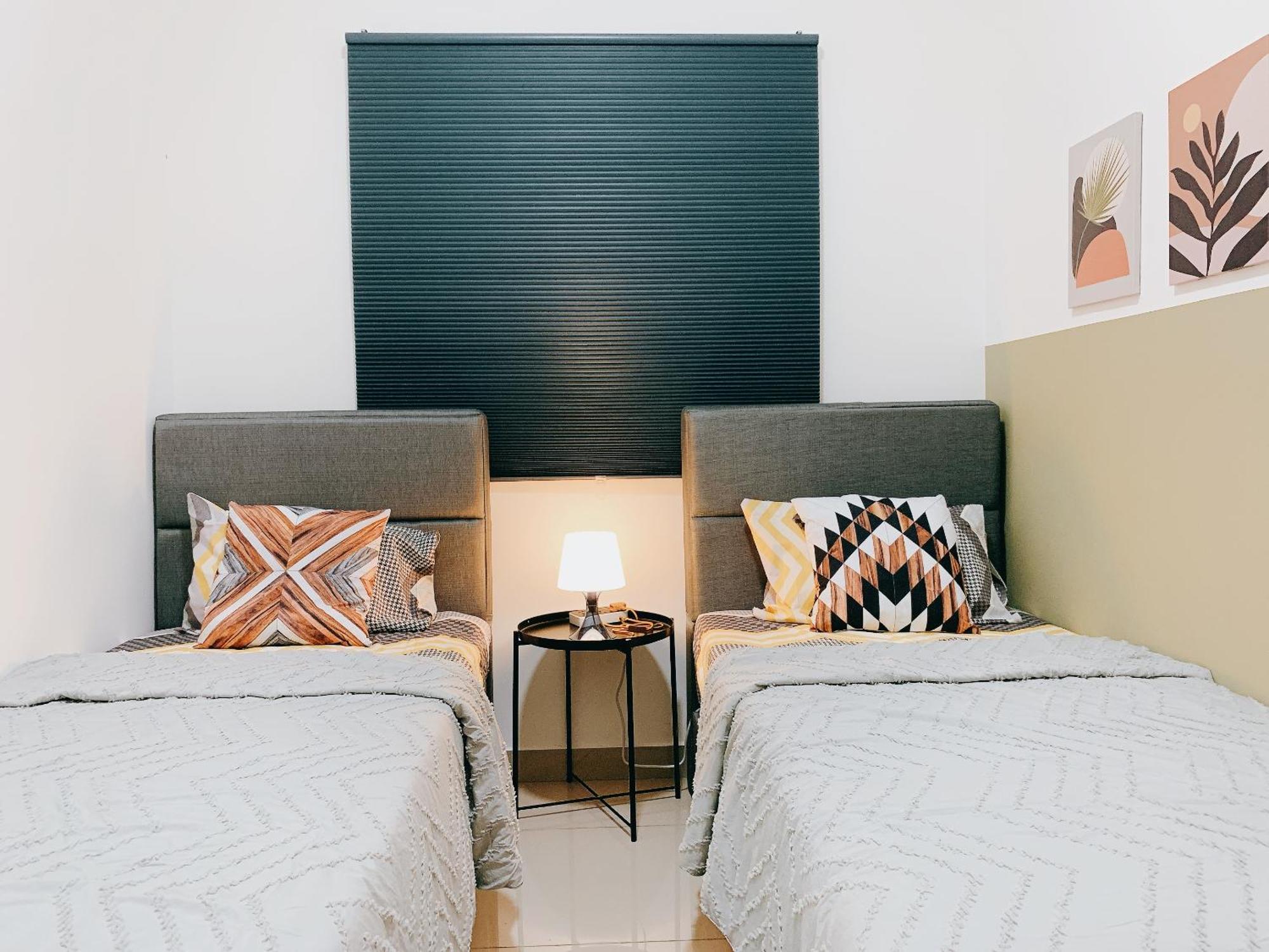 Amber Cove Impression By Dawn Free Netflix Apartment